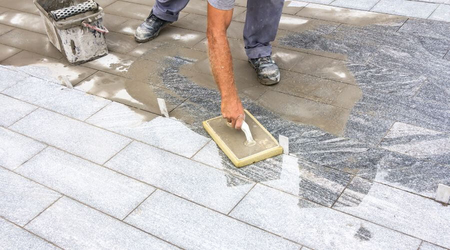 Professional gutter cleaning in Blue Jay, CA